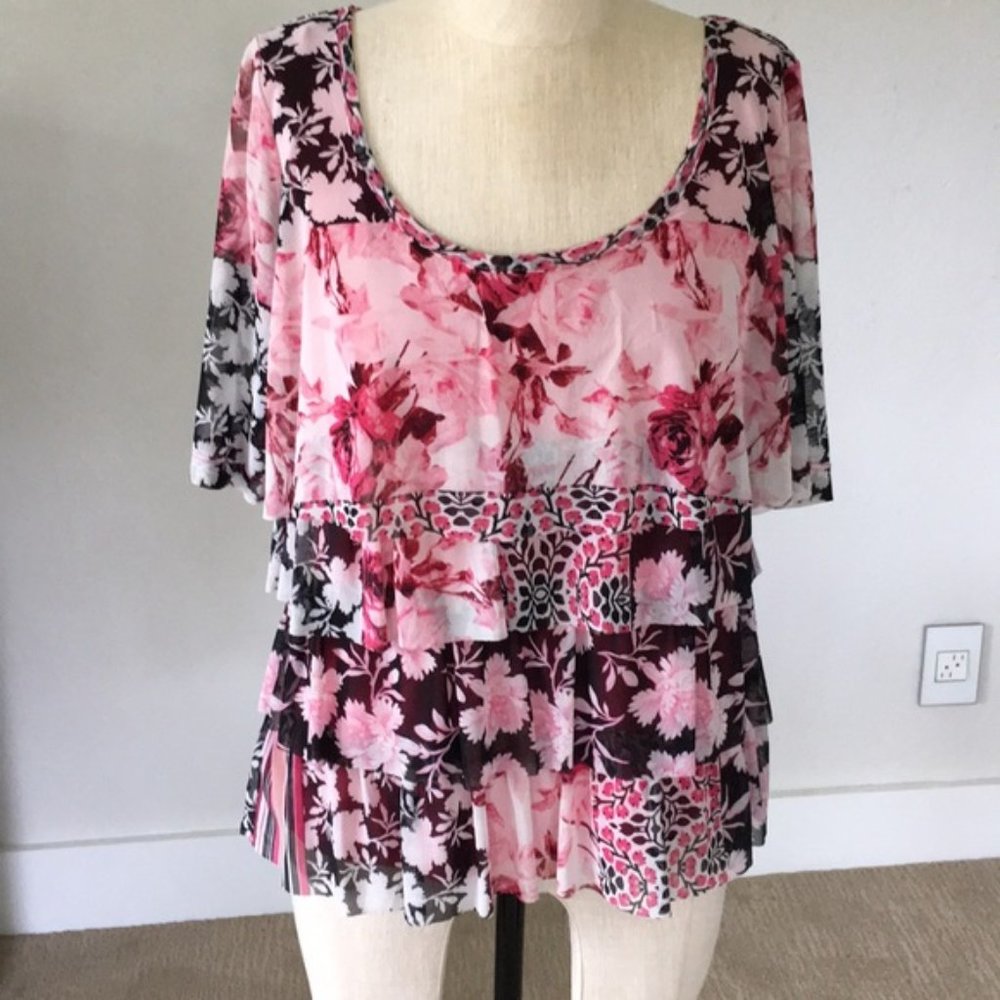 Skye's the Limit pink dressy blouse - Large